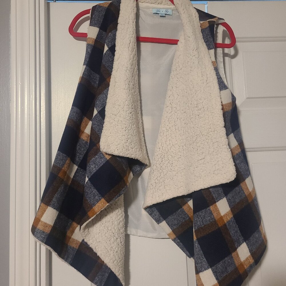 Flannel vest with sherpa lining